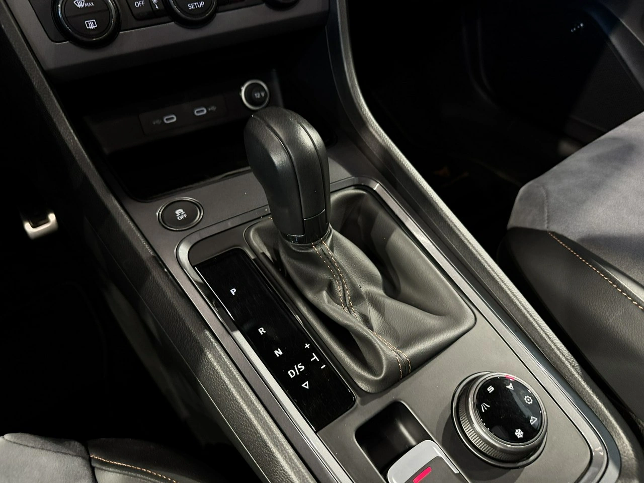 Cupra Ateca - Zdjęcie 31