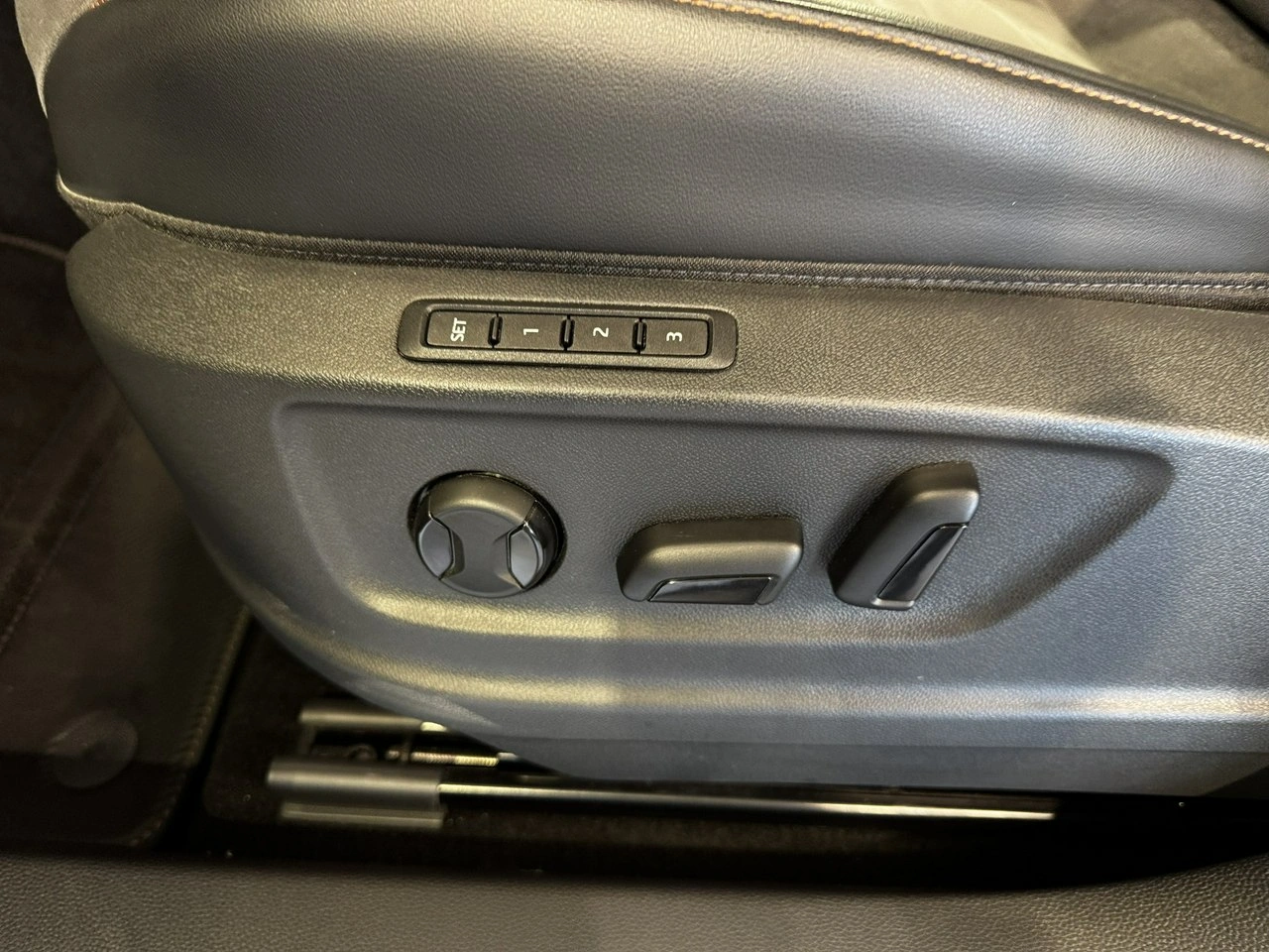 Cupra Ateca - Zdjęcie 16