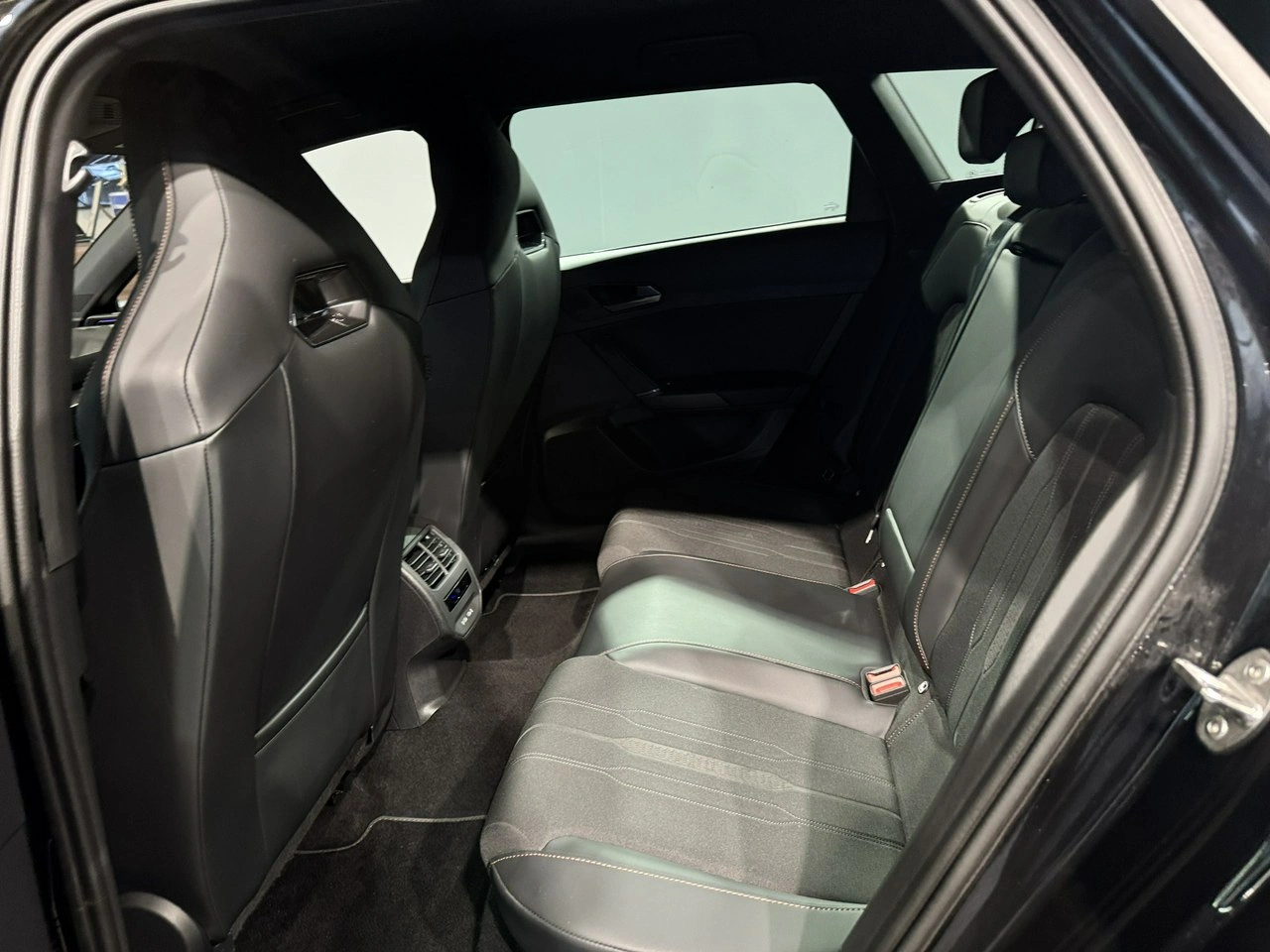 Cupra Leon Sportstourer - Zdjęcie 14