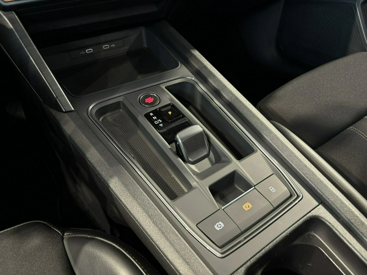 Cupra Leon Sportstourer - Zdjęcie 23