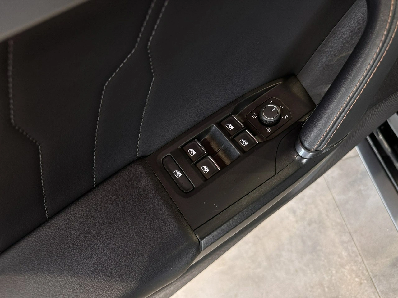 Cupra Leon Sportstourer - Zdjęcie 18