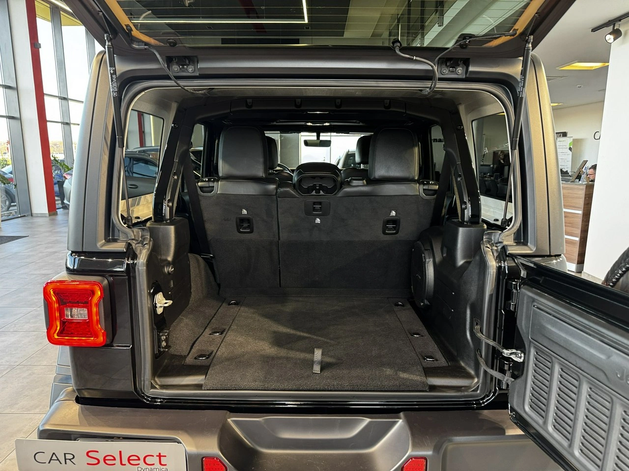 Jeep Wrangler - Zdjęcie 17