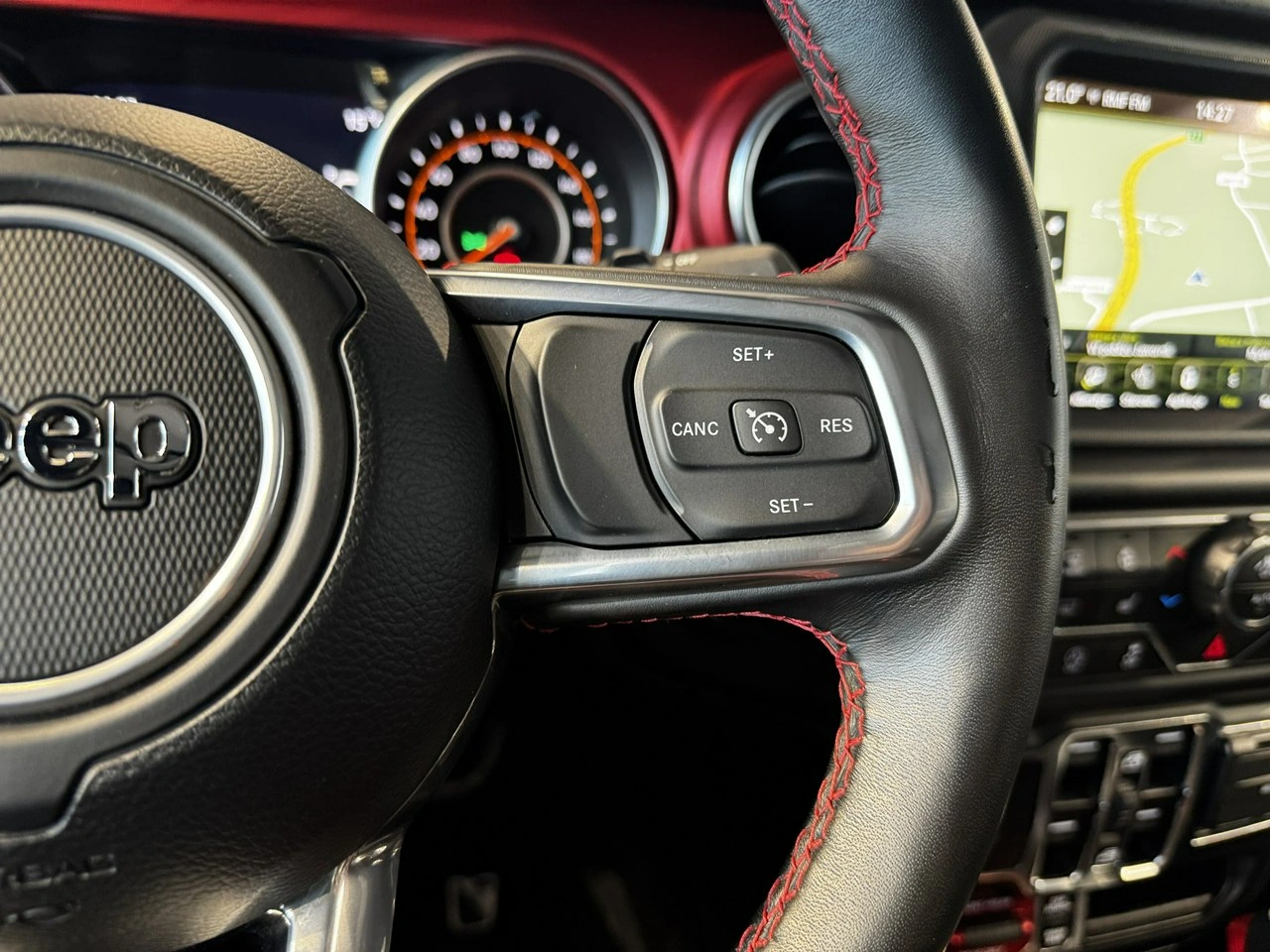 Jeep Wrangler - Zdjęcie 25