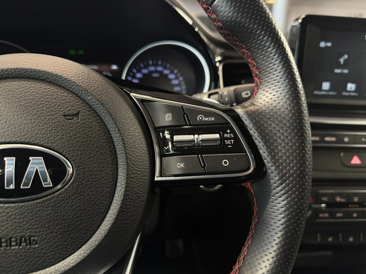 Kia Ceed - Zdjęcie 22