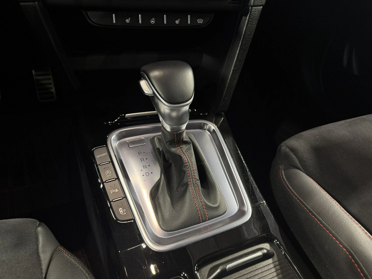 Kia Ceed - Zdjęcie 26