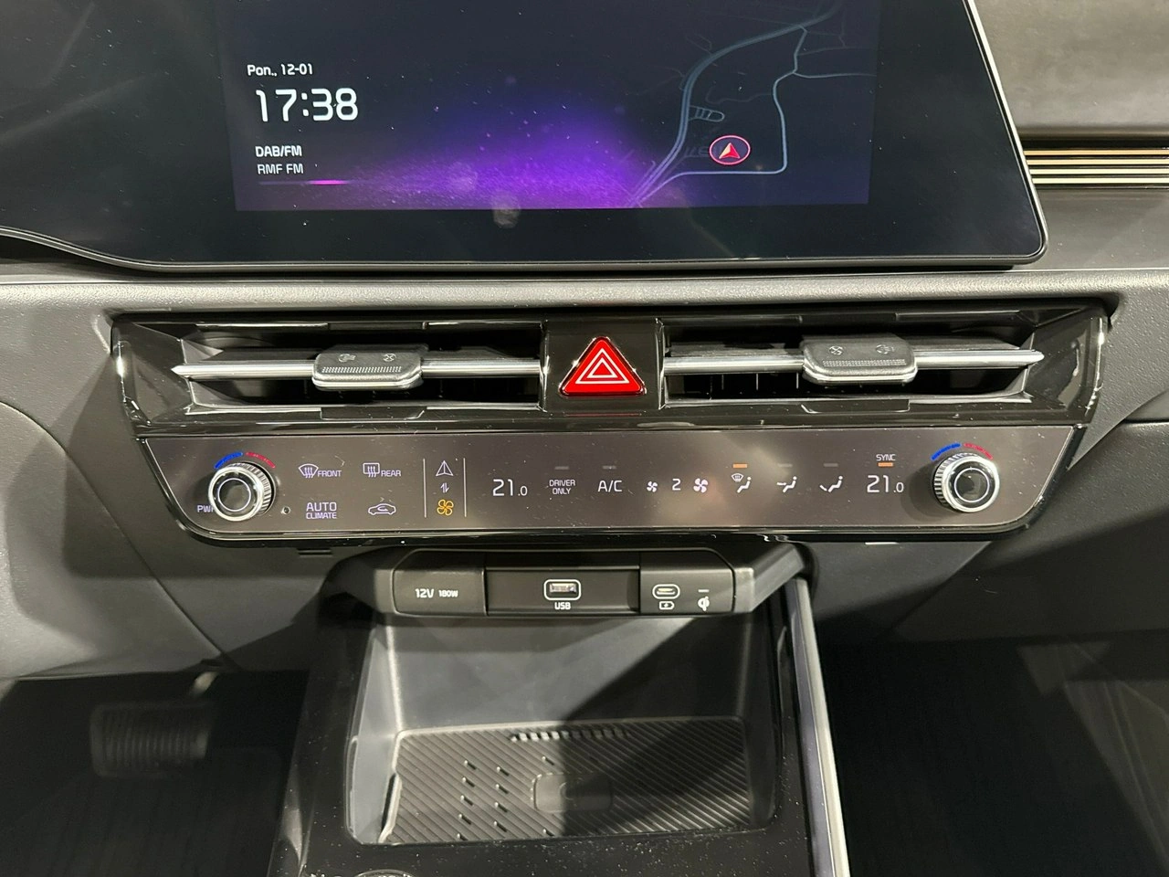 Kia Niro - Zdjęcie 22