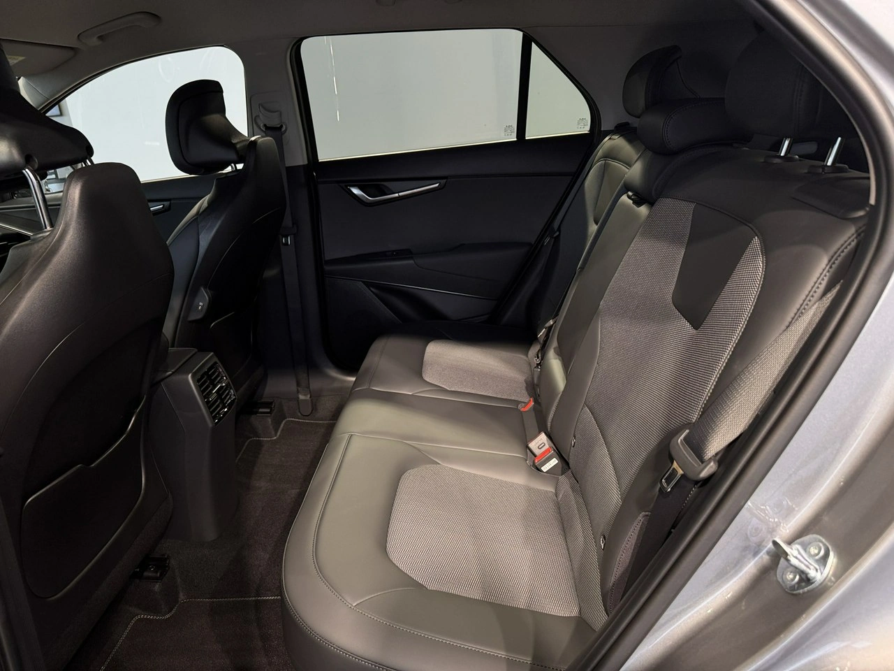 Kia Niro - Zdjęcie 14