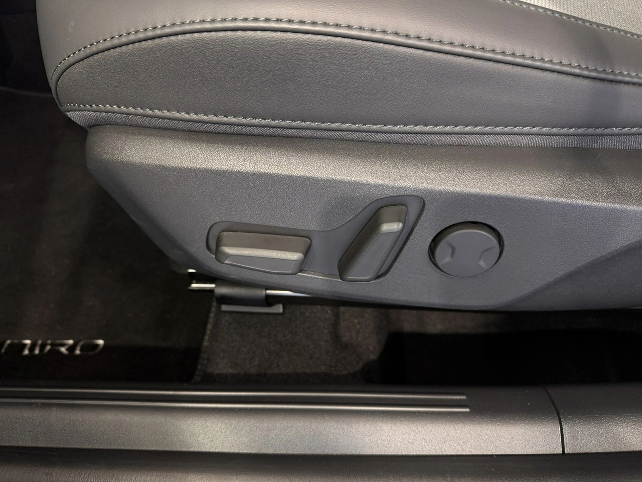 Kia Niro - Zdjęcie 17