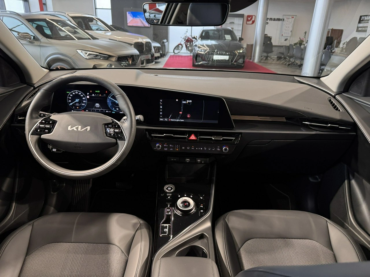 Kia Niro - Zdjęcie 19