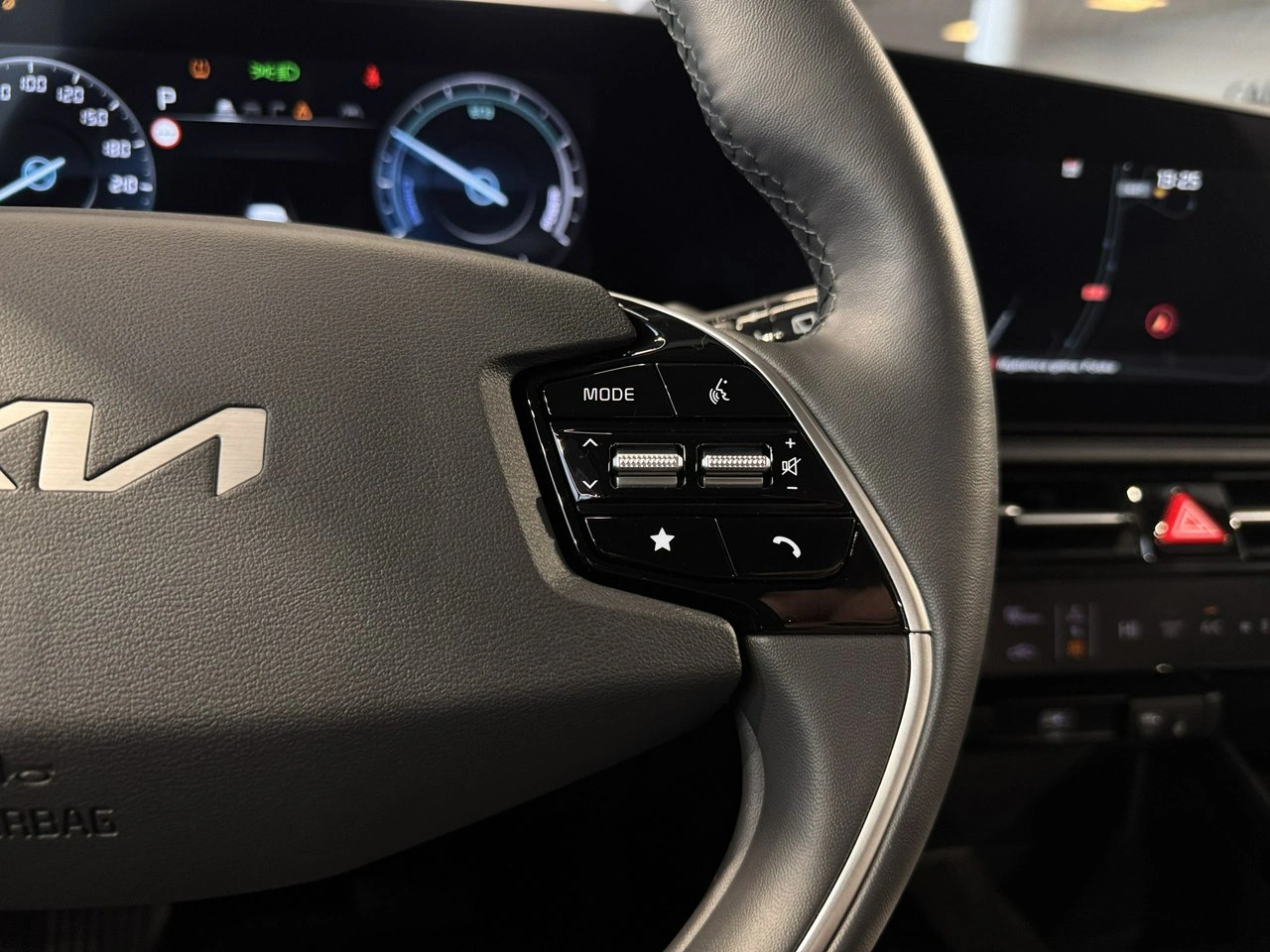 Kia Niro - Zdjęcie 22