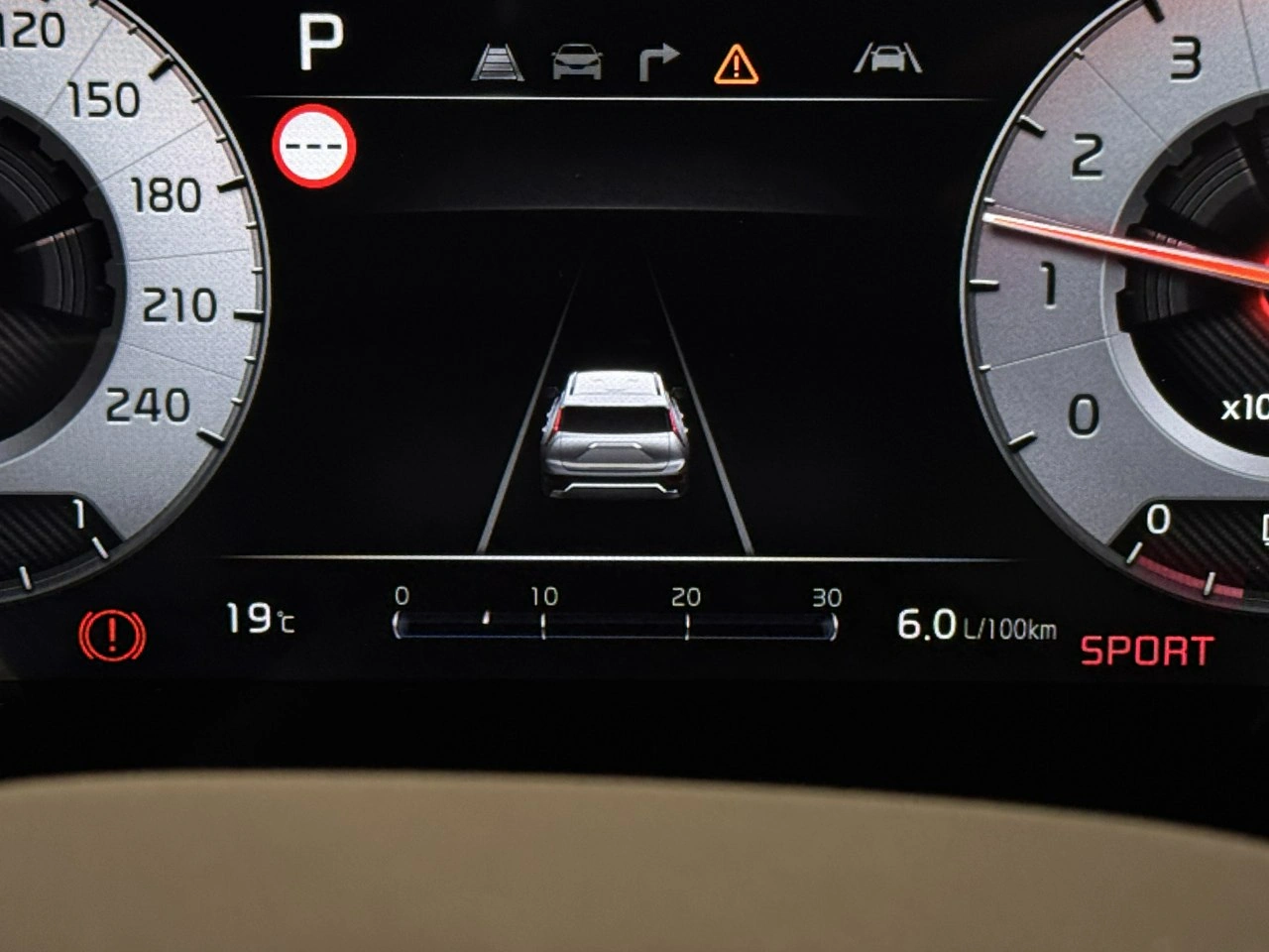 Kia Niro - Zdjęcie 28