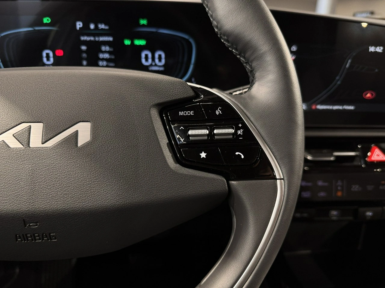 Kia Niro - Zdjęcie 17