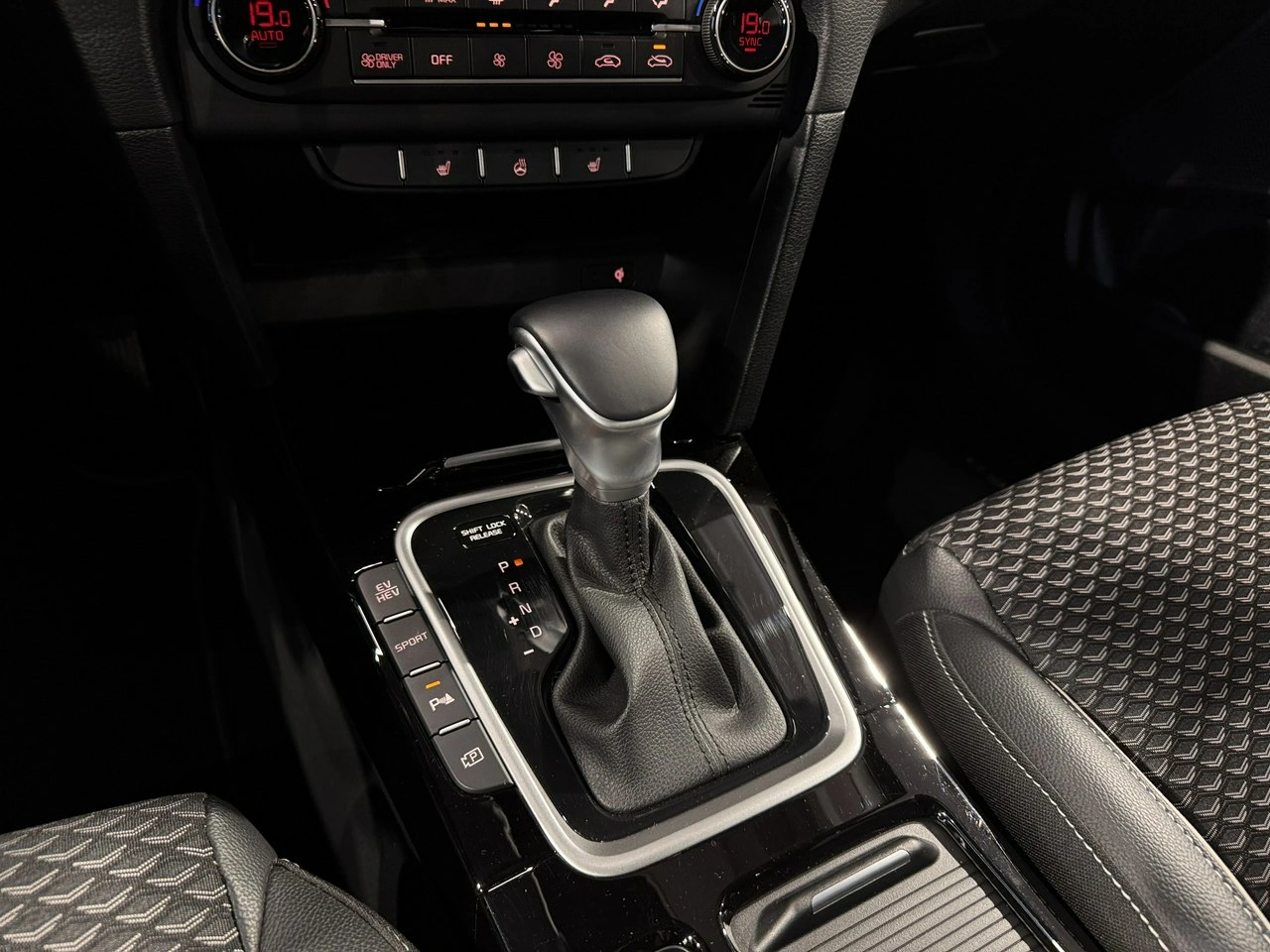 Kia XCeed - Zdjęcie 24