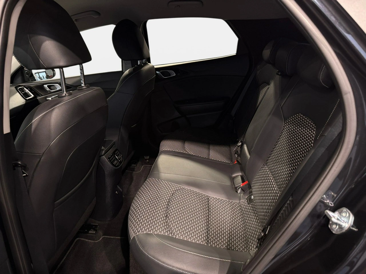 Kia XCeed - Zdjęcie 13