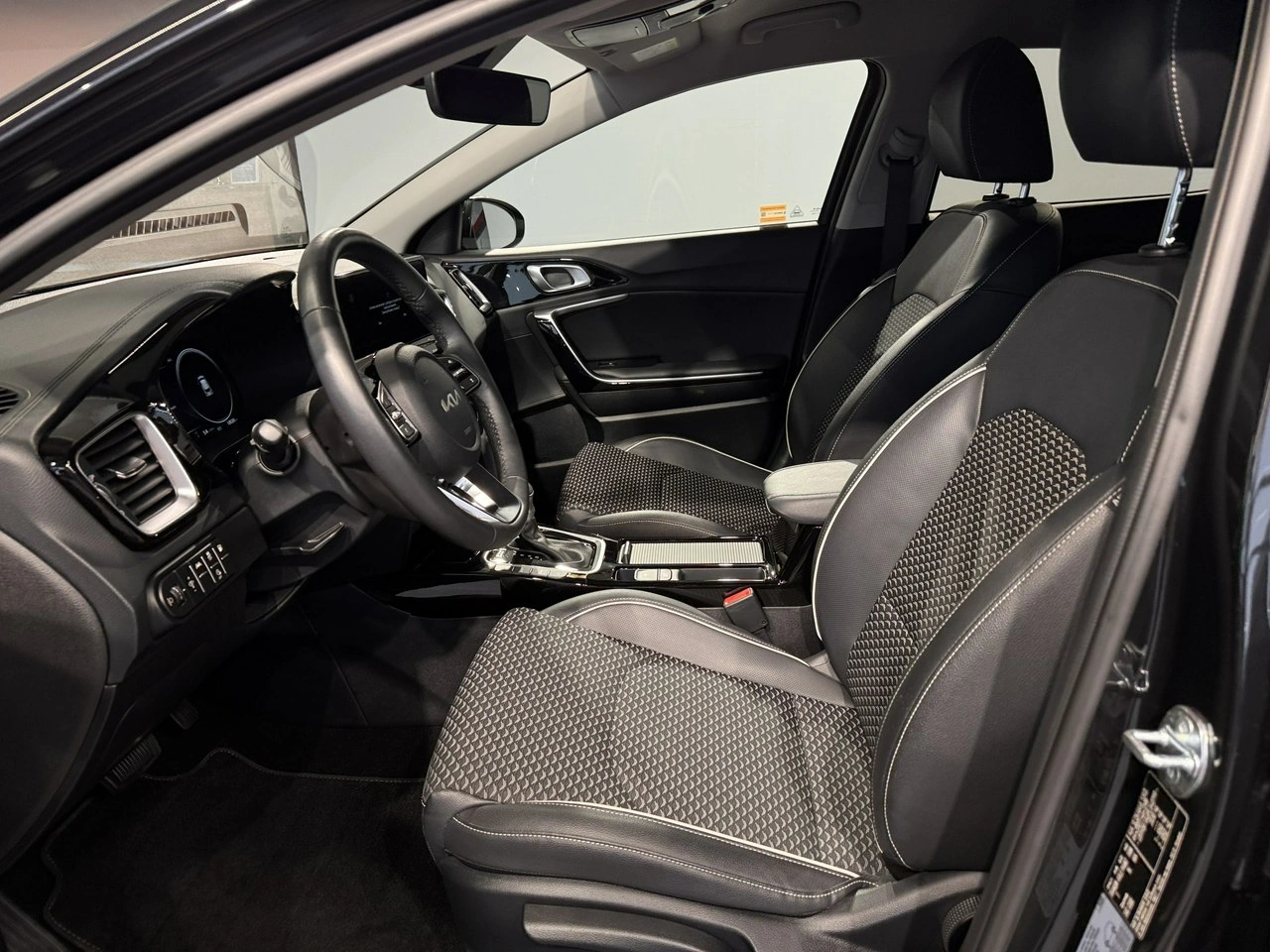 Kia XCeed - Zdjęcie 14