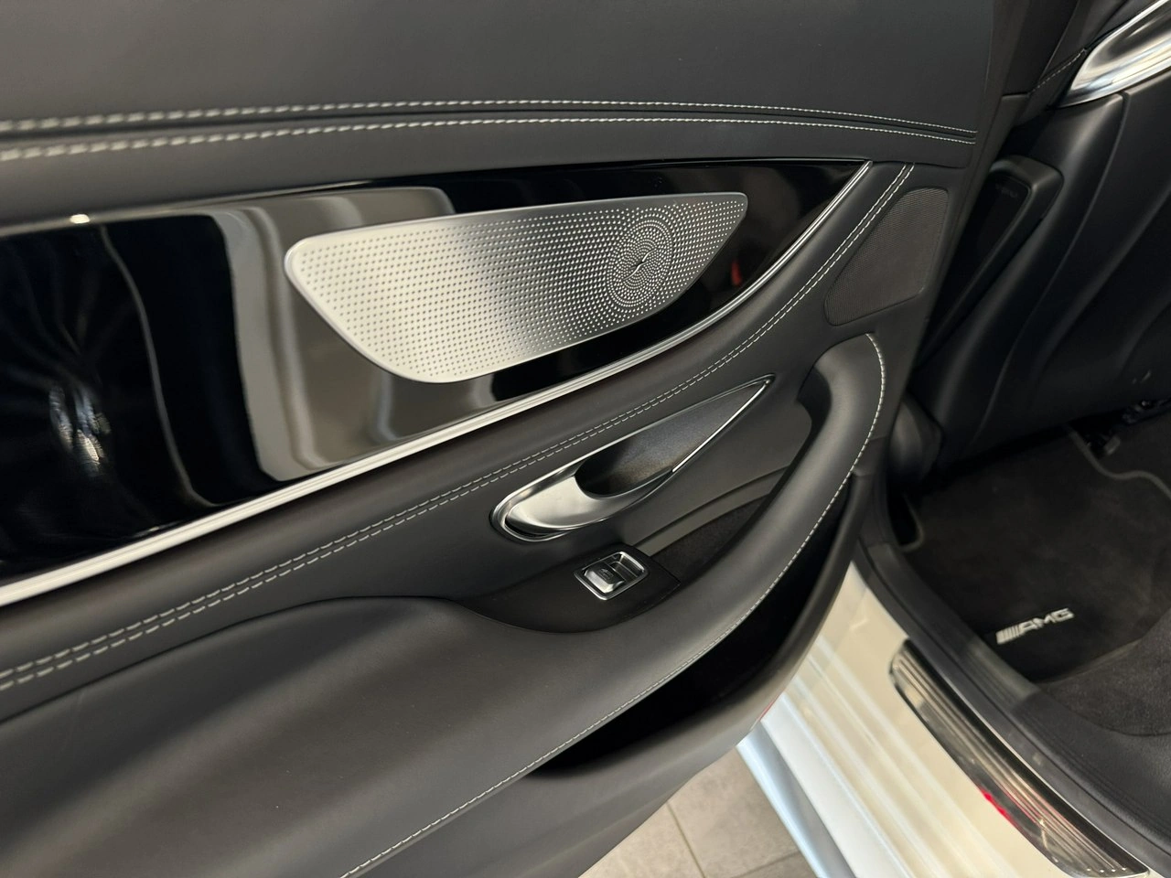 Mercedes AMG GT - Zdjęcie 17