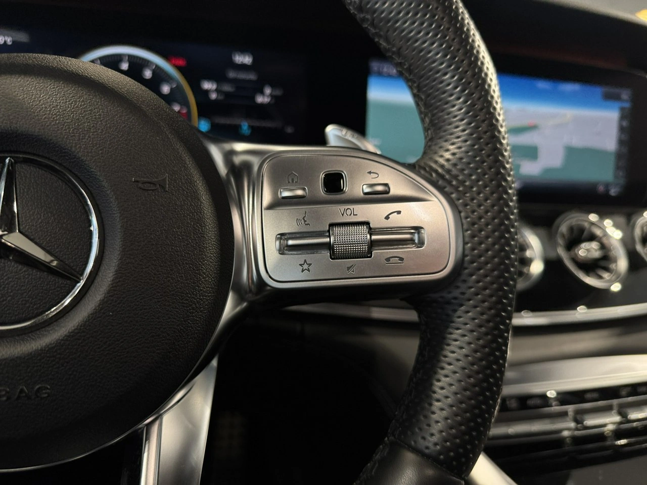 Mercedes AMG GT - Zdjęcie 28