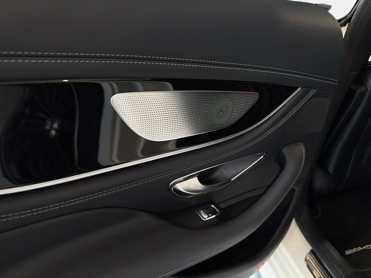 Mercedes AMG GT - Zdjęcie 36