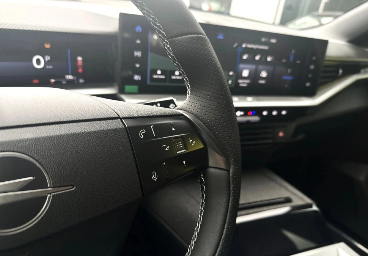 Opel Grandland - Zdjęcie 16