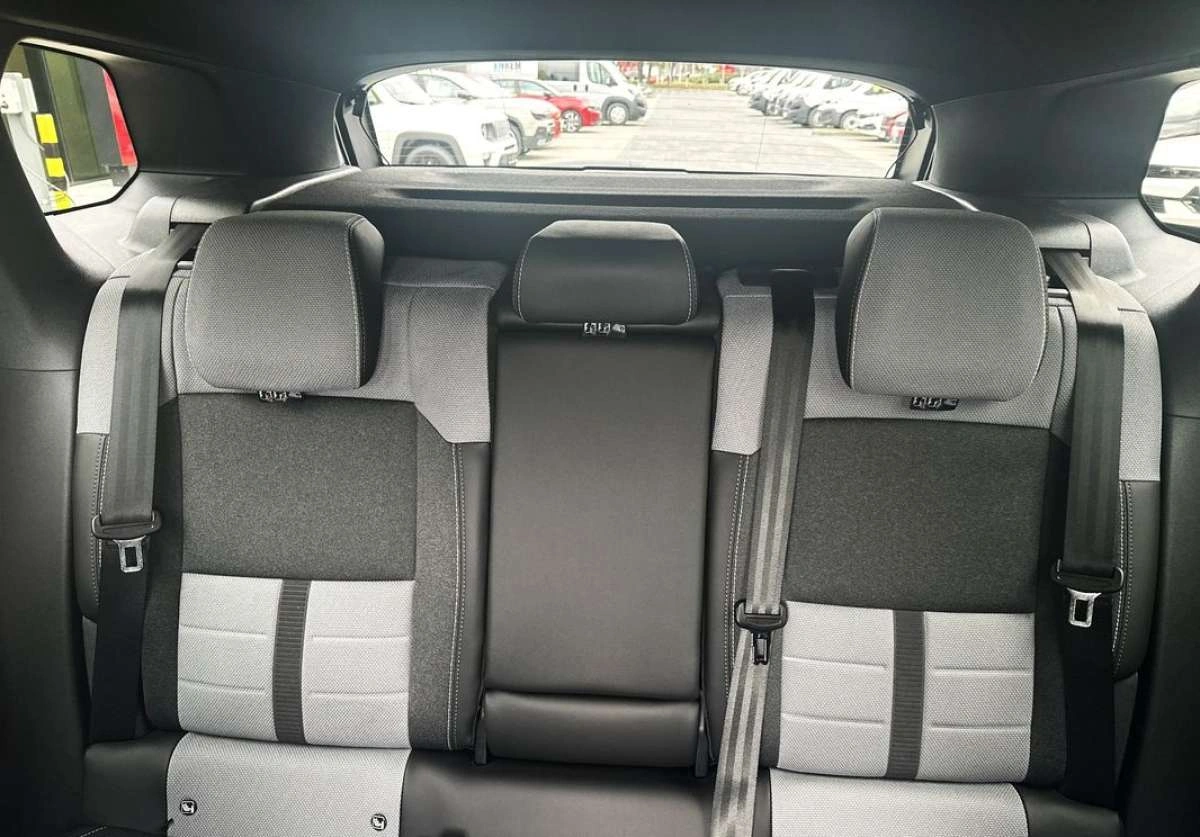 Opel Grandland - Zdjęcie 21