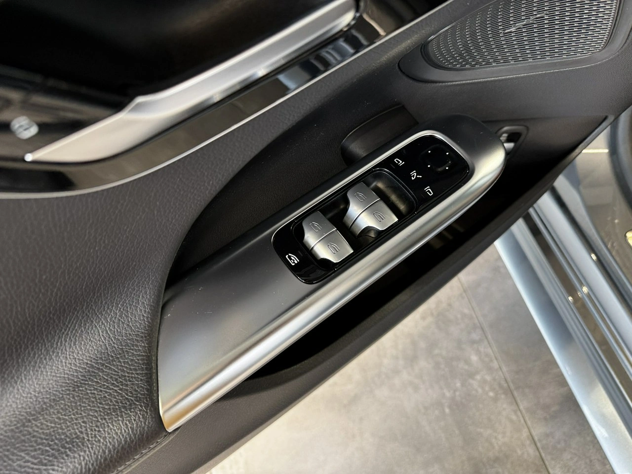 Mercedes C 200 - Zdjęcie 15