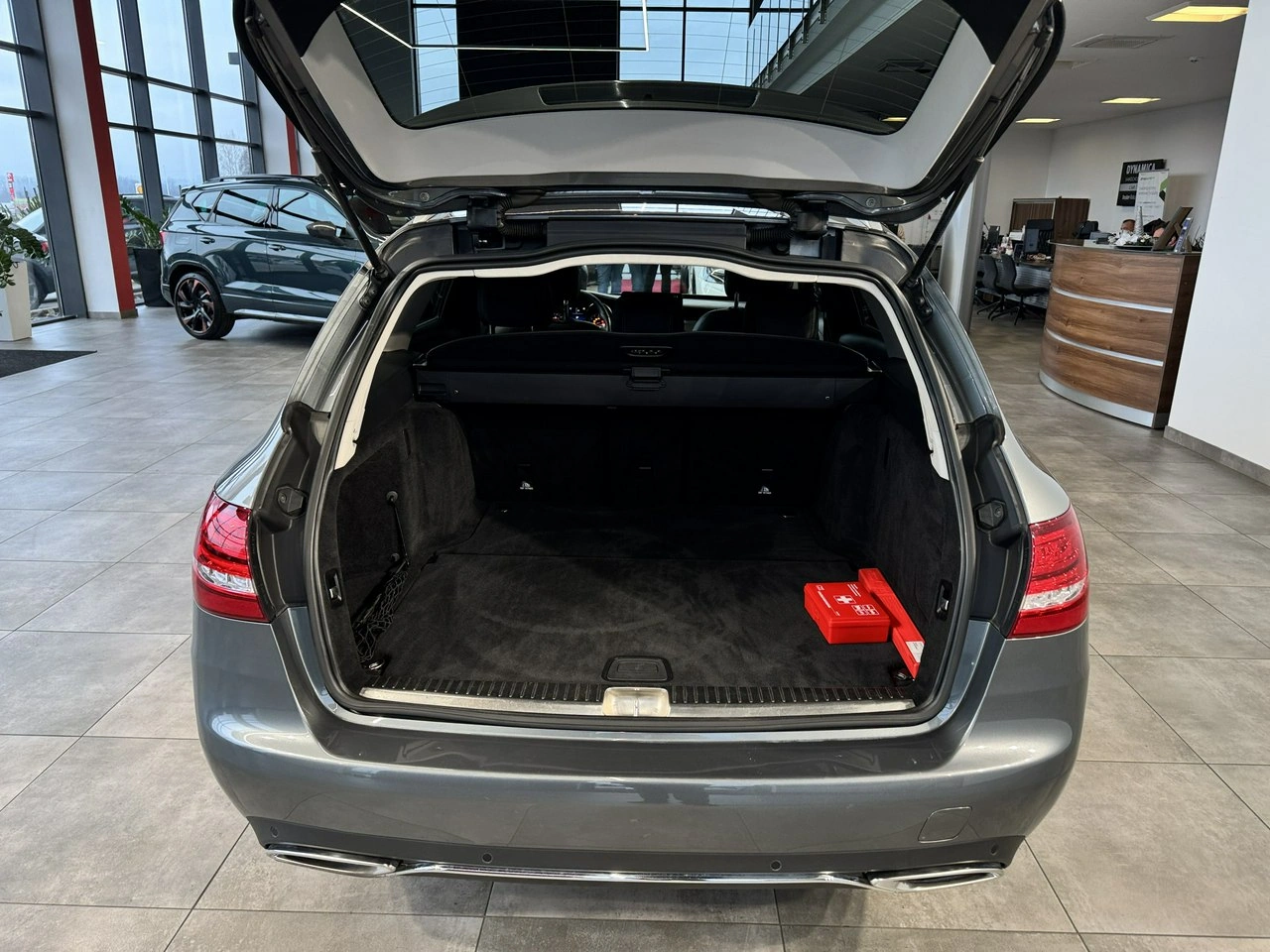 Mercedes C 200 - Zdjęcie 11