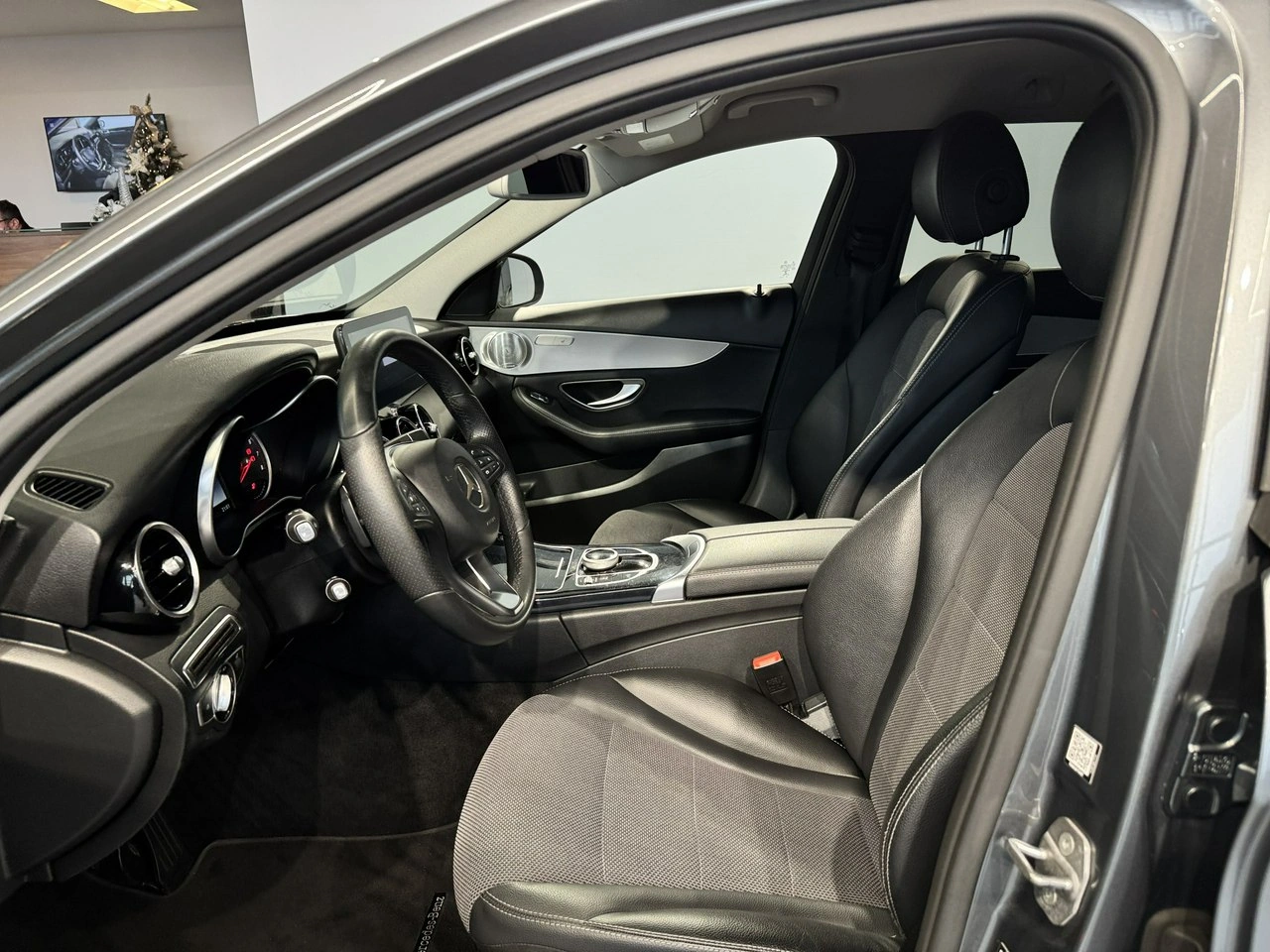 Mercedes C 200 - Zdjęcie 16