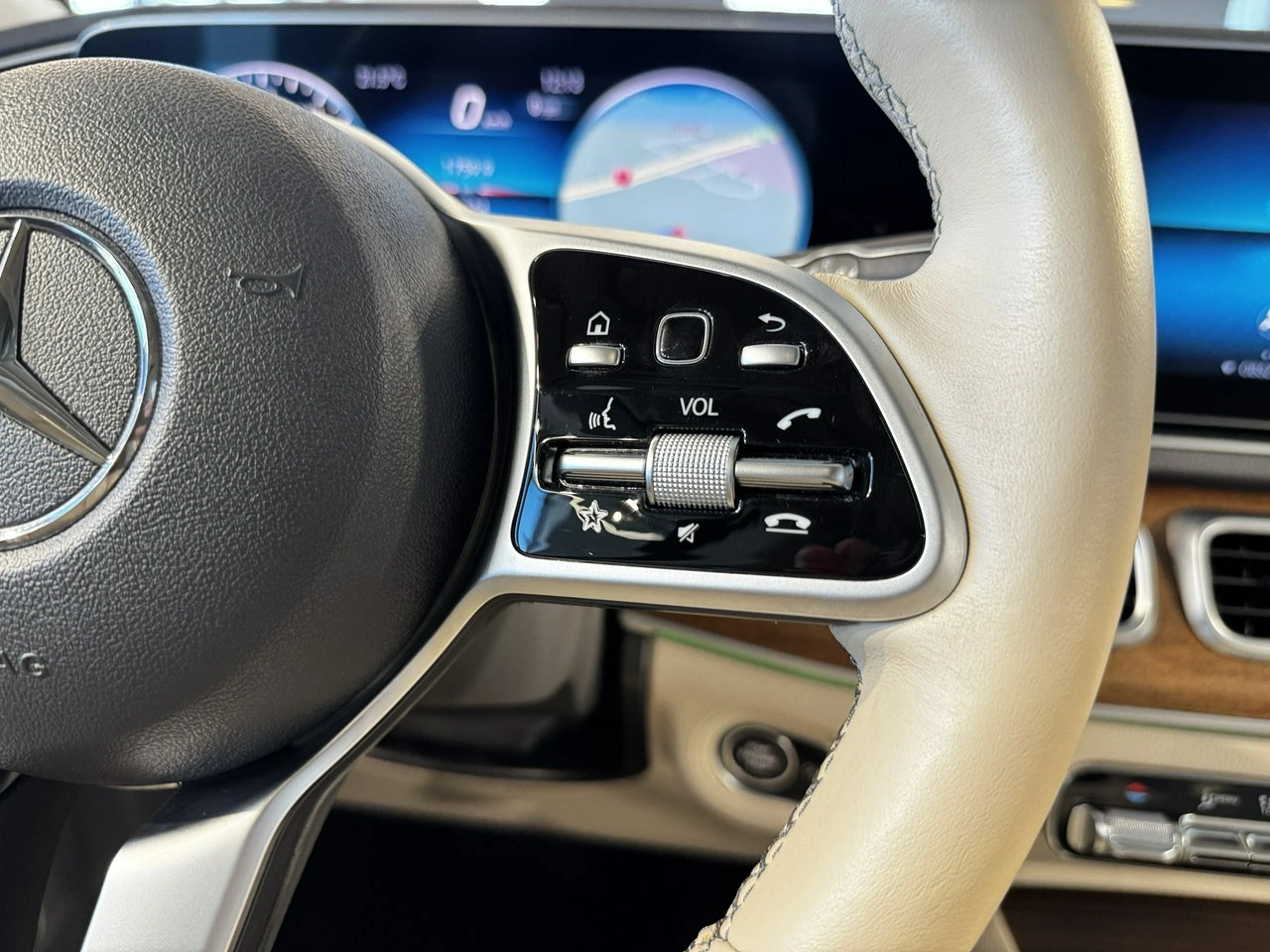 Mercedes GLE 350 - Zdjęcie 18