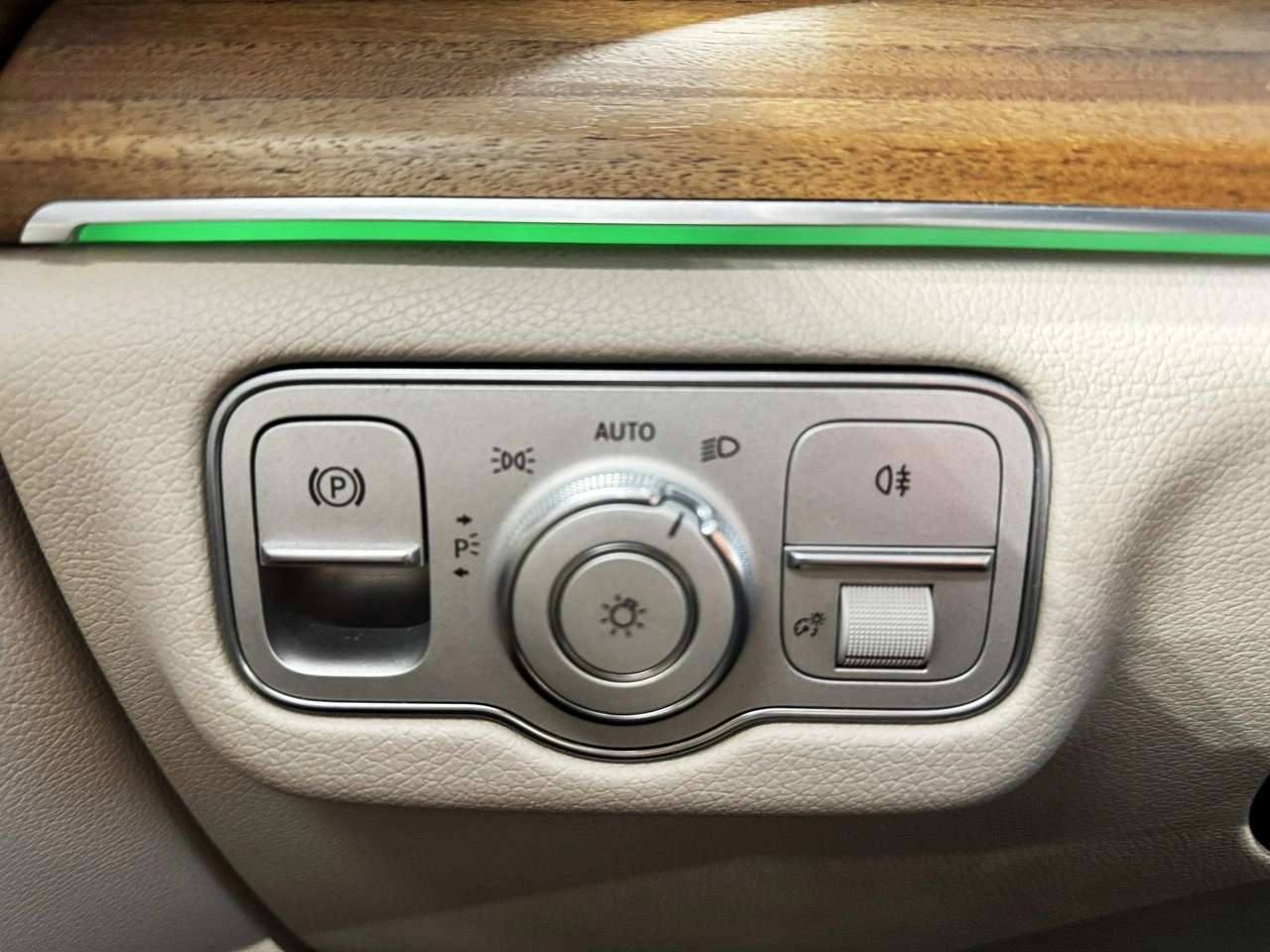 Mercedes GLE 350 - Zdjęcie 25