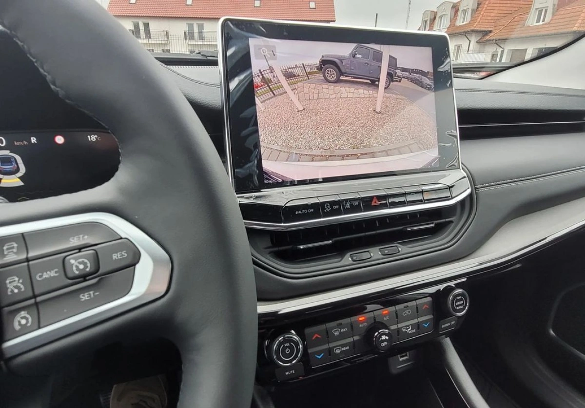 Jeep Compass - Zdjęcie 22