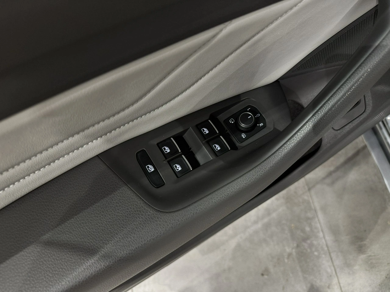 Volkswagen Arteon - Zdjęcie 15