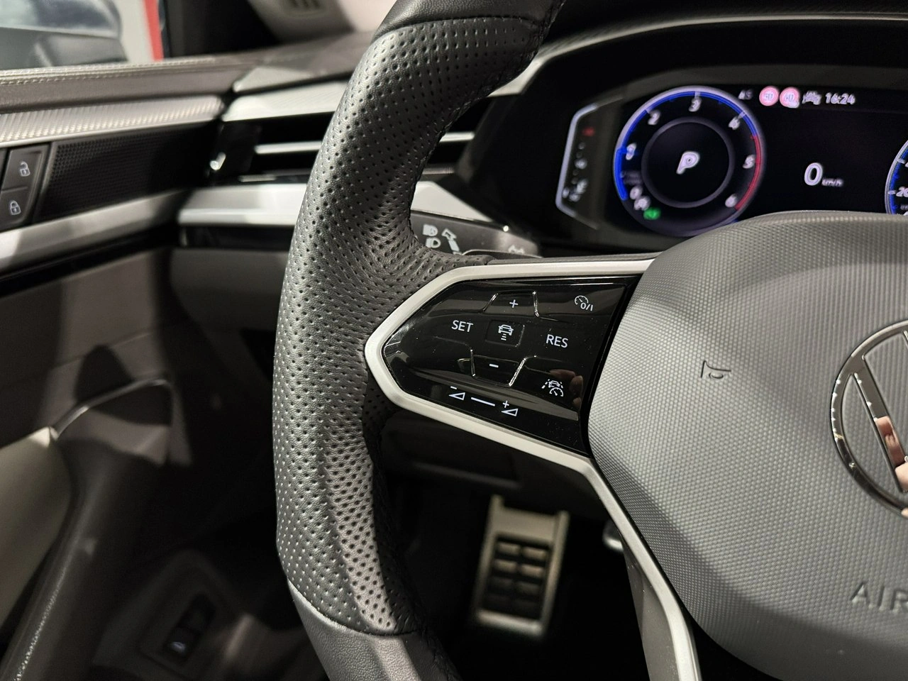 Volkswagen Arteon - Zdjęcie 19