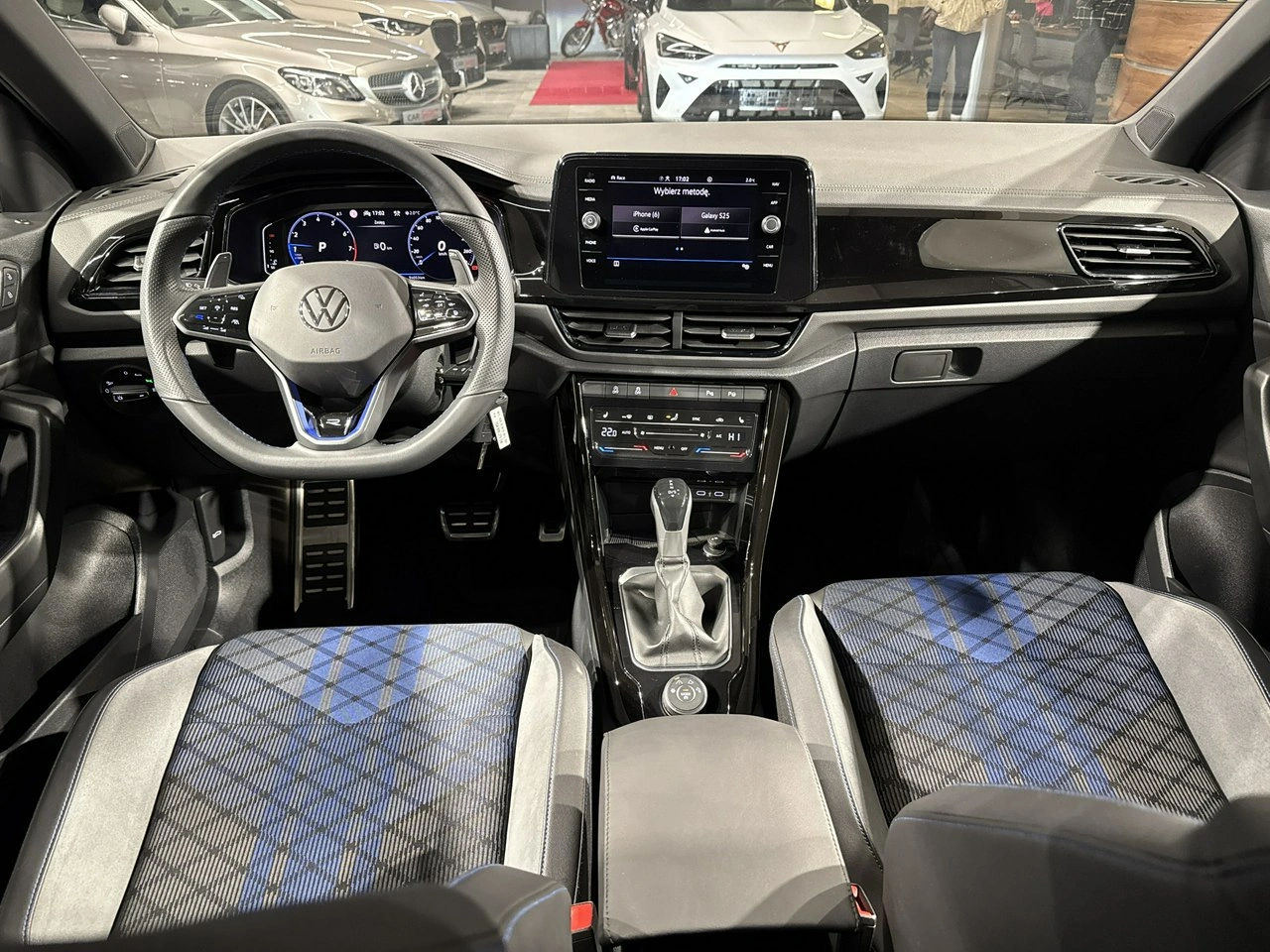 Volkswagen T-Roc - Zdjęcie 16