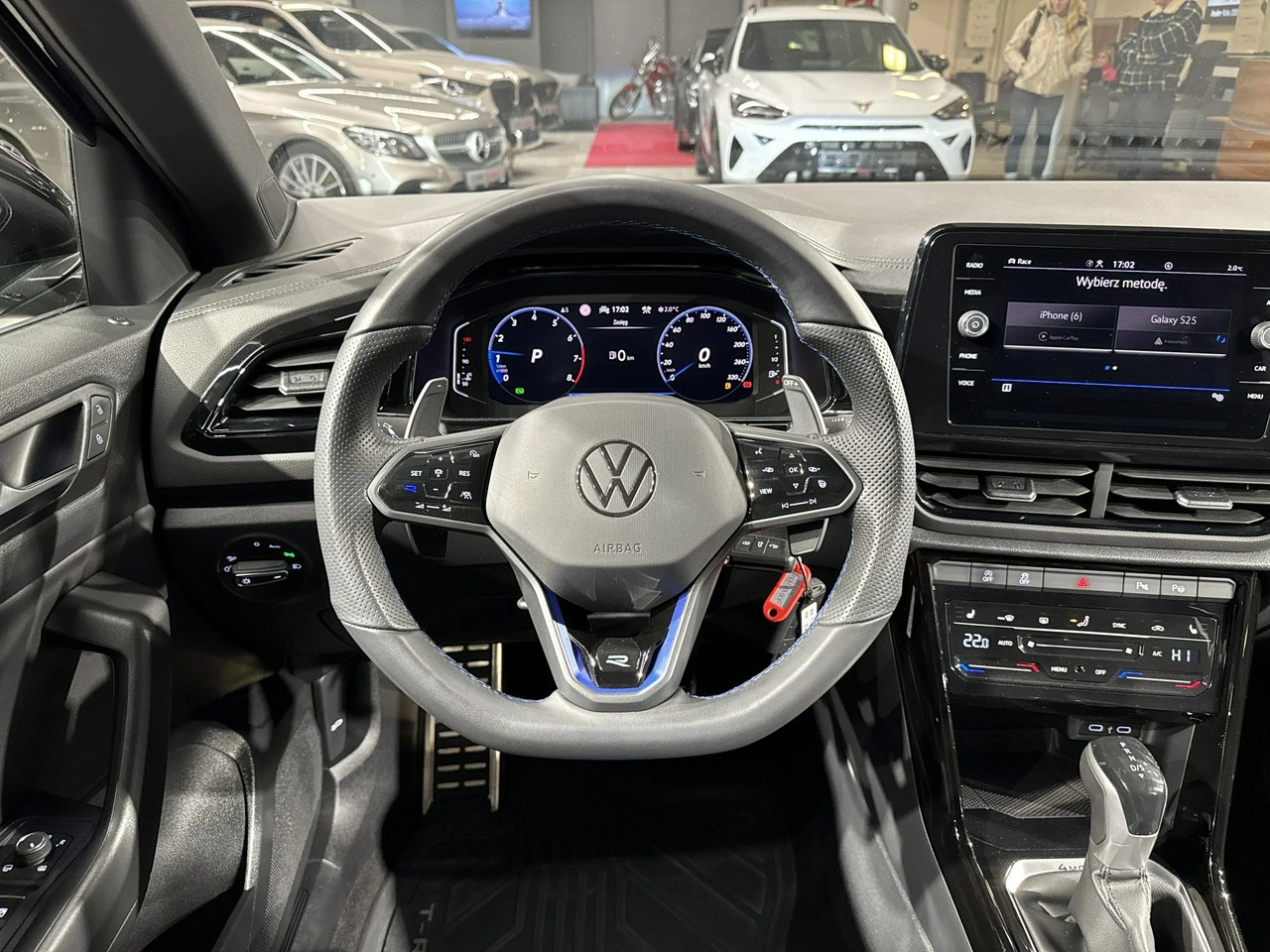 Volkswagen T-Roc - Zdjęcie 17