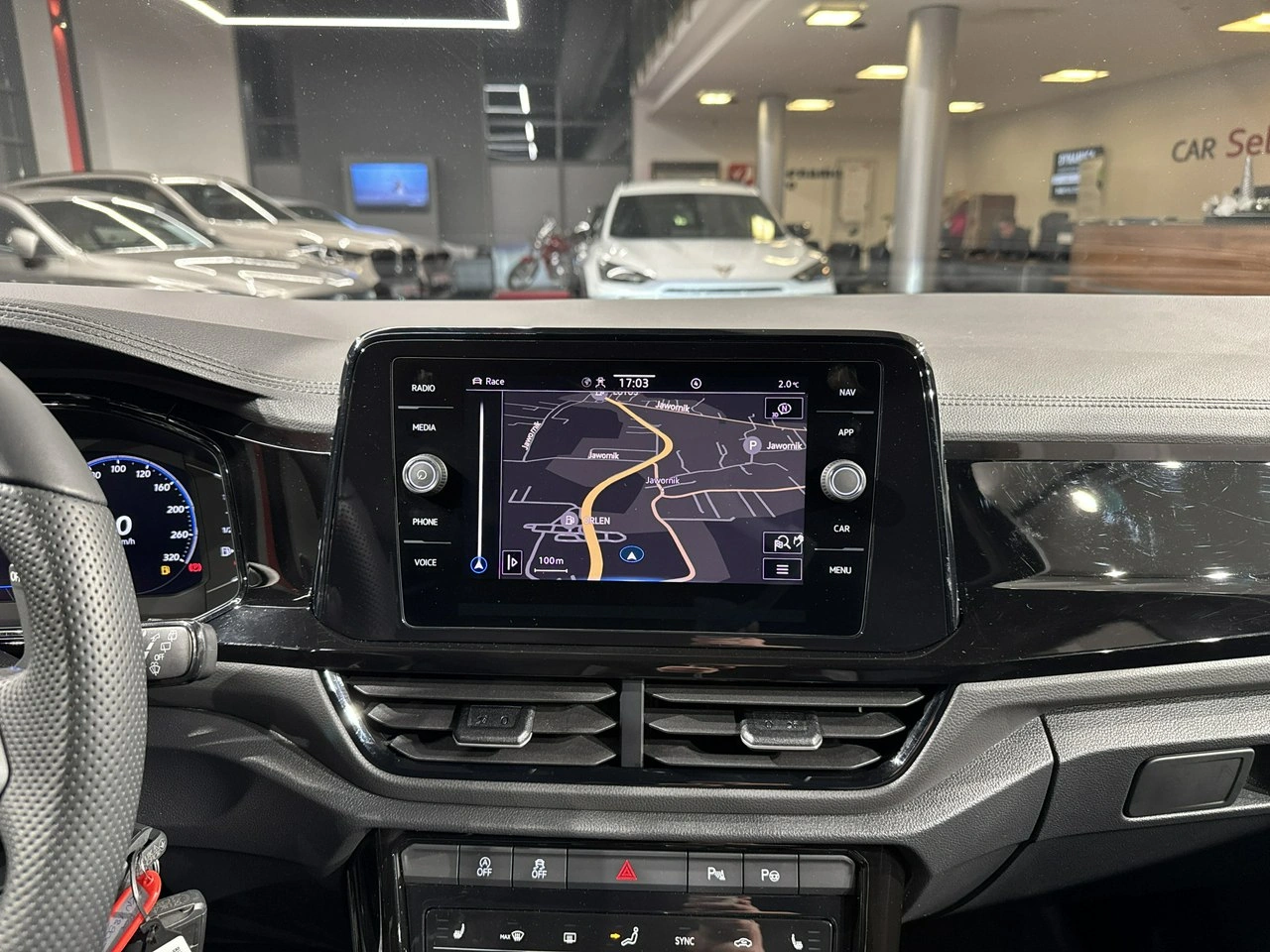 Volkswagen T-Roc - Zdjęcie 20