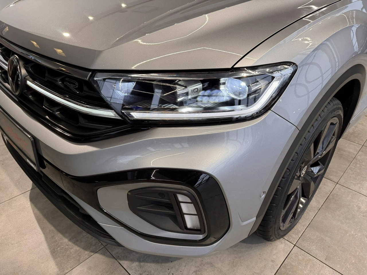 Volkswagen T-Roc - Zdjęcie 8