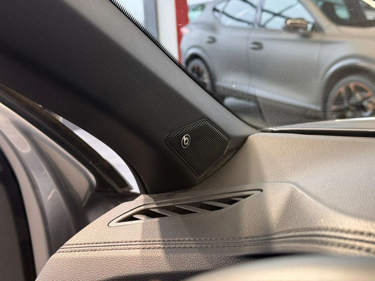 Volkswagen T-Roc - Zdjęcie 26