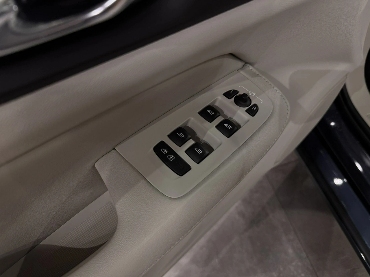 Volvo S60 - Zdjęcie 18