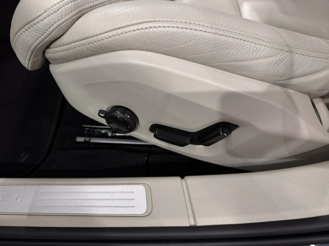 Volvo S60 - Zdjęcie 19