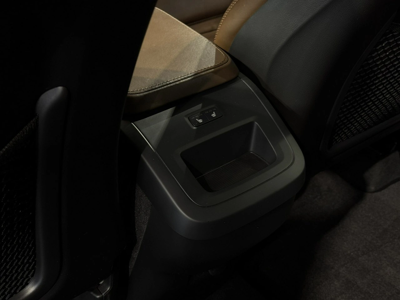 Volvo XC 90 - Zdjęcie 16