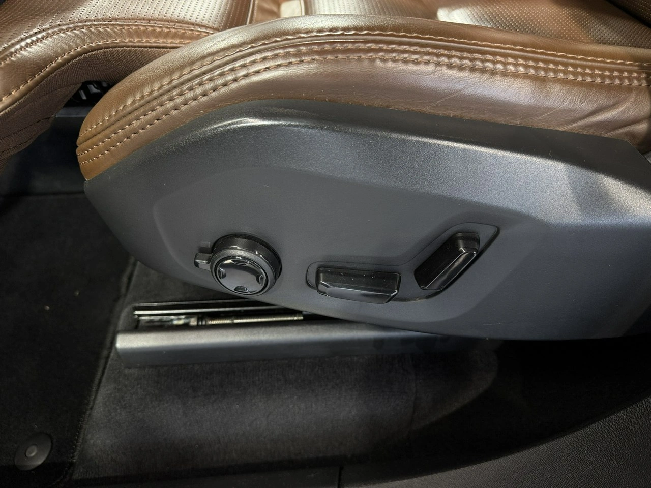 Volvo XC 90 - Zdjęcie 20