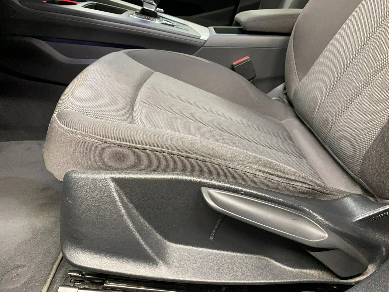 Audi A4 - Zdjęcie 18