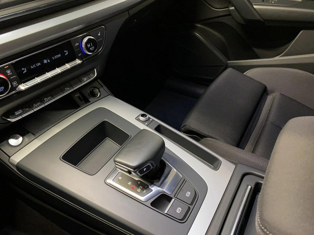 Audi Q5 - Zdjęcie 23