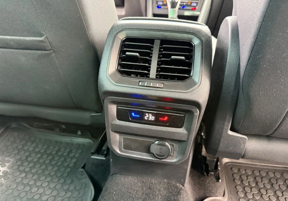 Volkswagen Tiguan - Zdjęcie 25