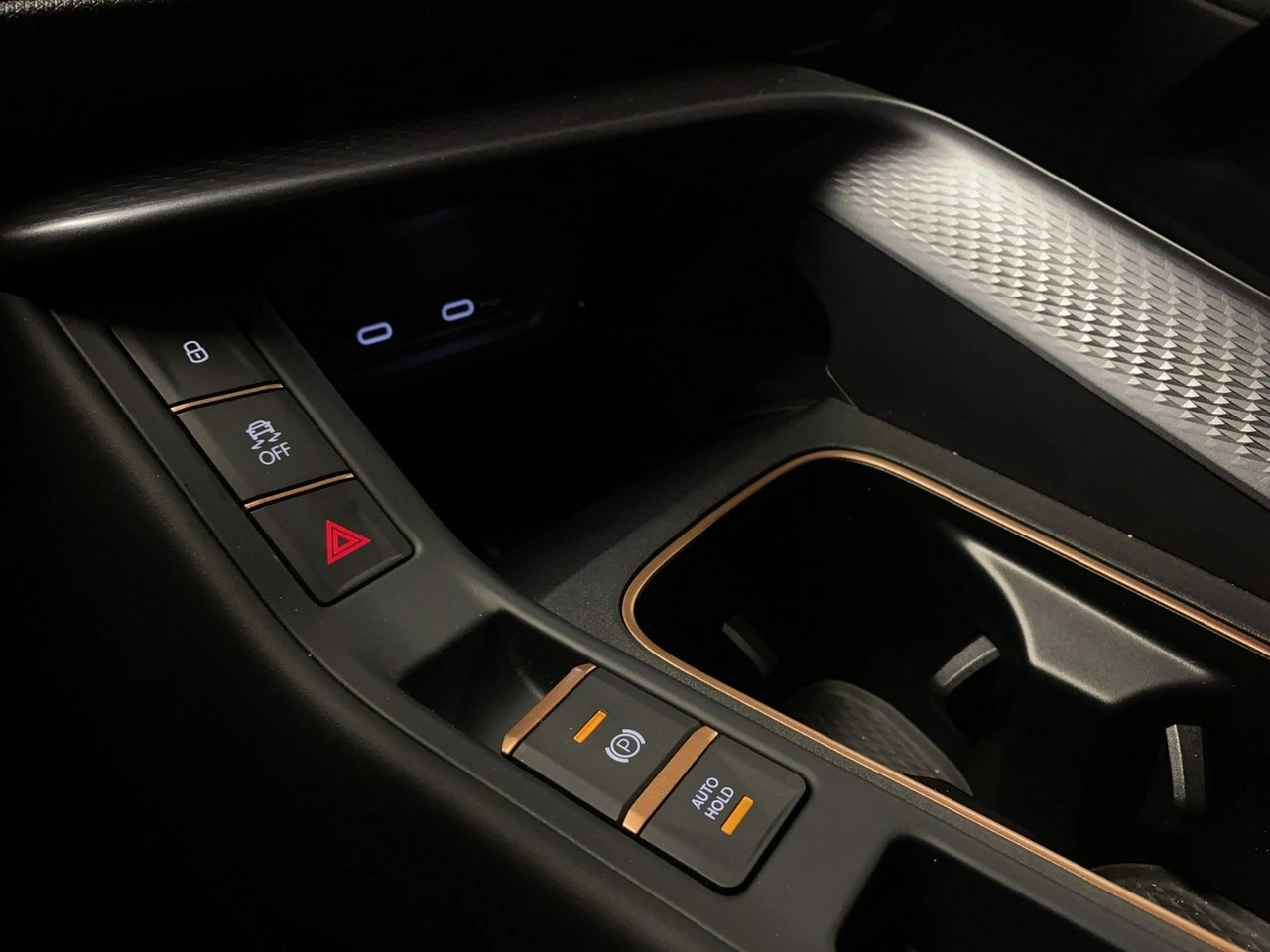 Cupra Terramar - Zdjęcie 36