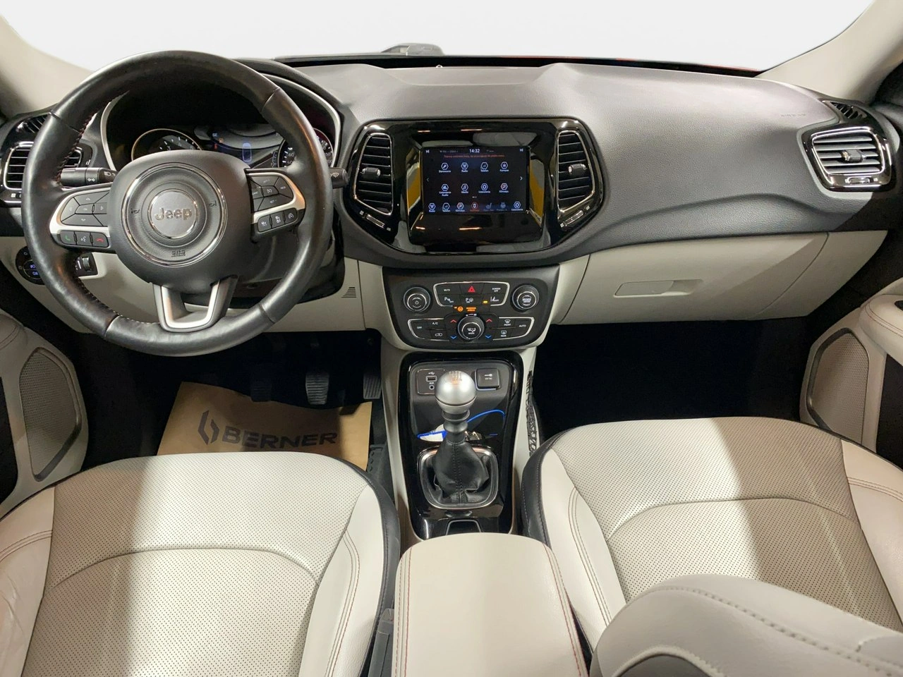 Jeep Compass - Zdjęcie 19