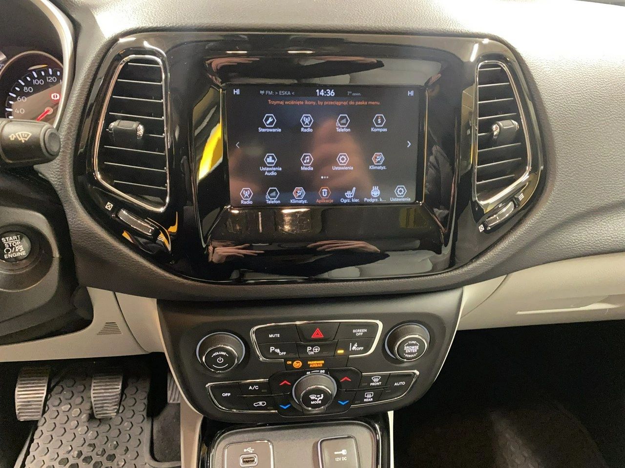 Jeep Compass - Zdjęcie 24