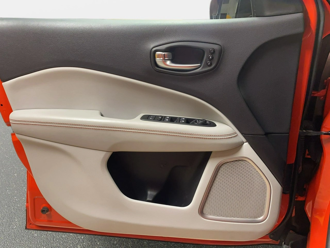 Jeep Compass - Zdjęcie 30