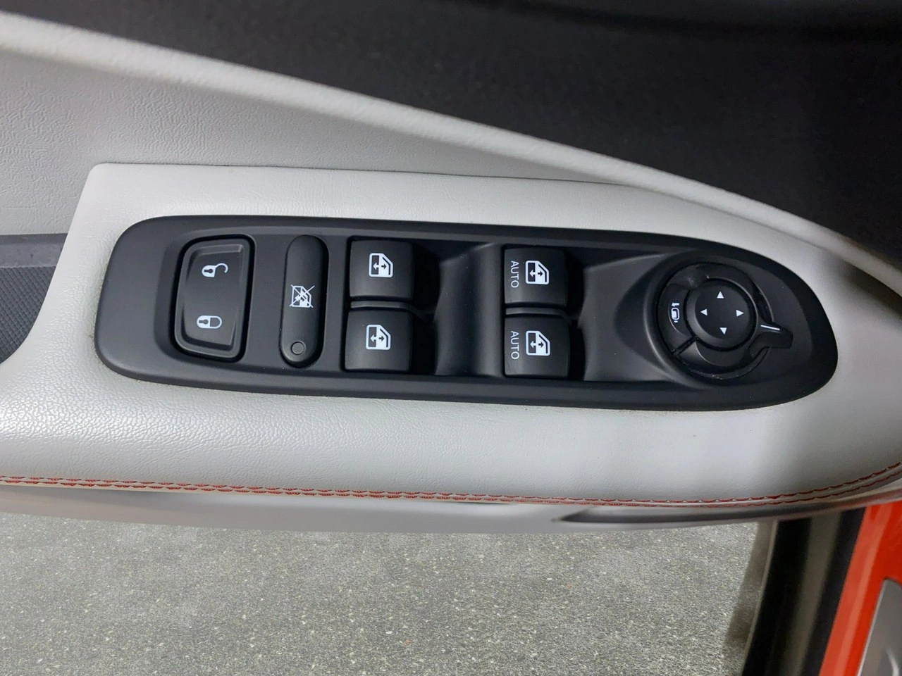 Jeep Compass - Zdjęcie 32