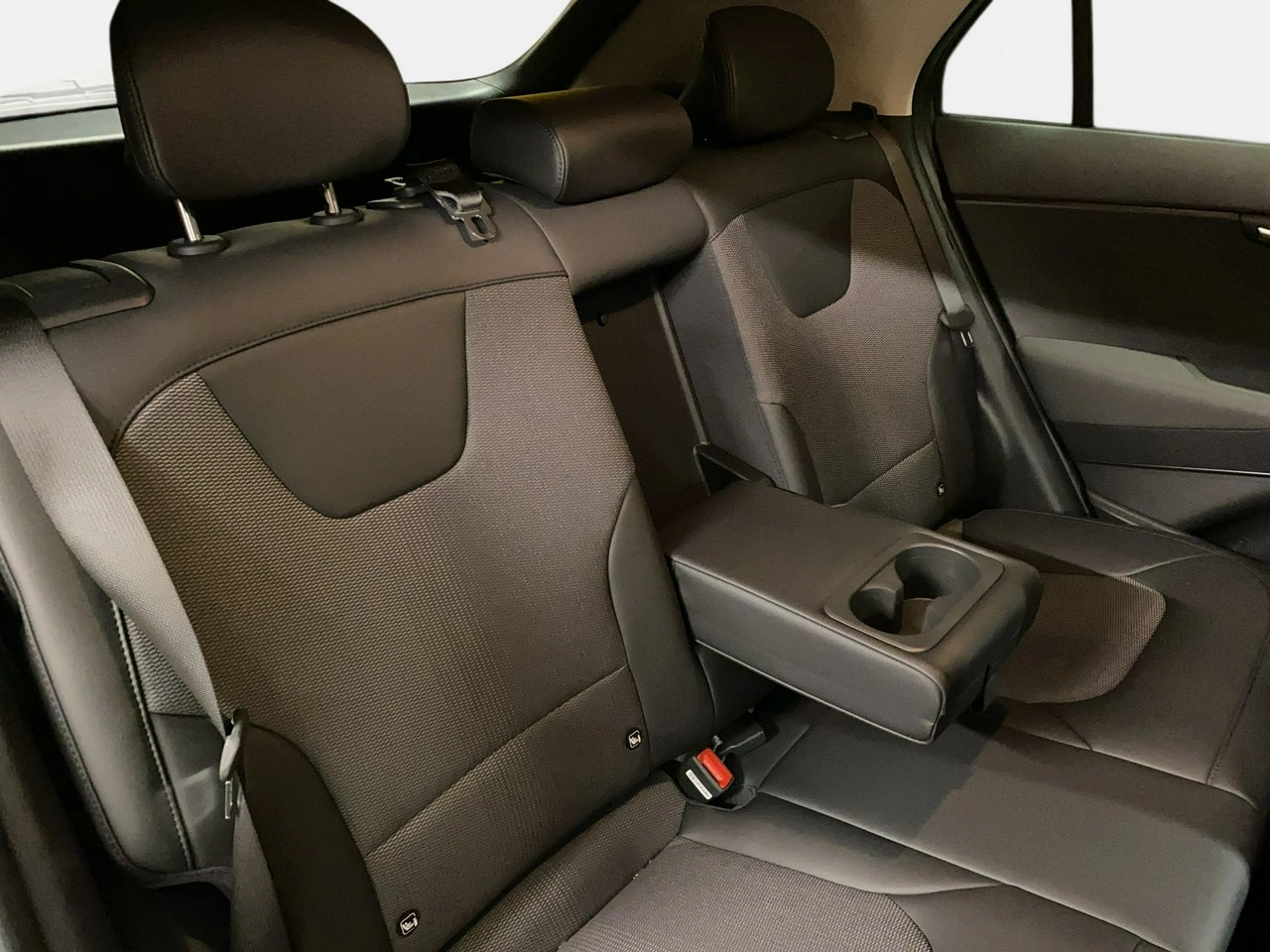 Kia Niro - Zdjęcie 16